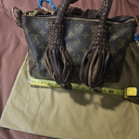 Authentic Louis Vuitton Vintage Boho Bag - Picture 5 of 11